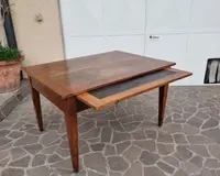 Table à écrire en noyer du XVIIIe siècle