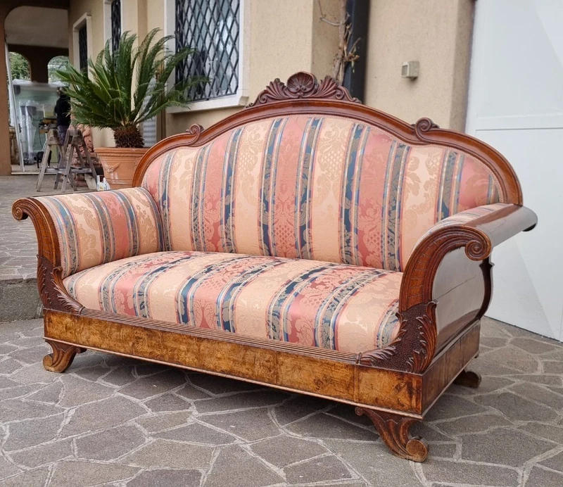 The Timeless Elegance of an 1800s Venetian Sofa in Walnut