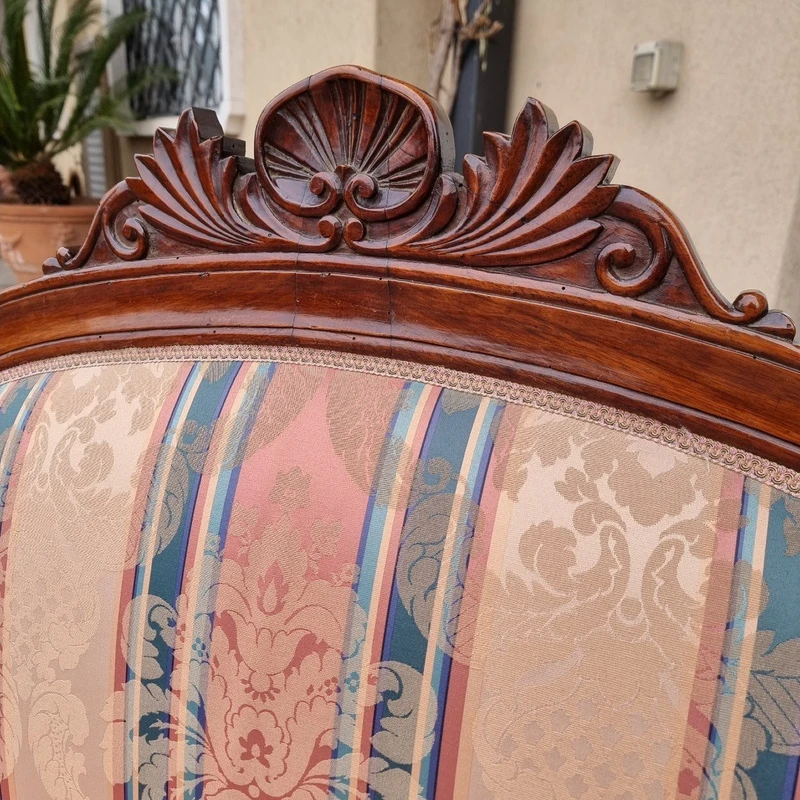 The Timeless Elegance of an 1800s Venetian Sofa in Walnut