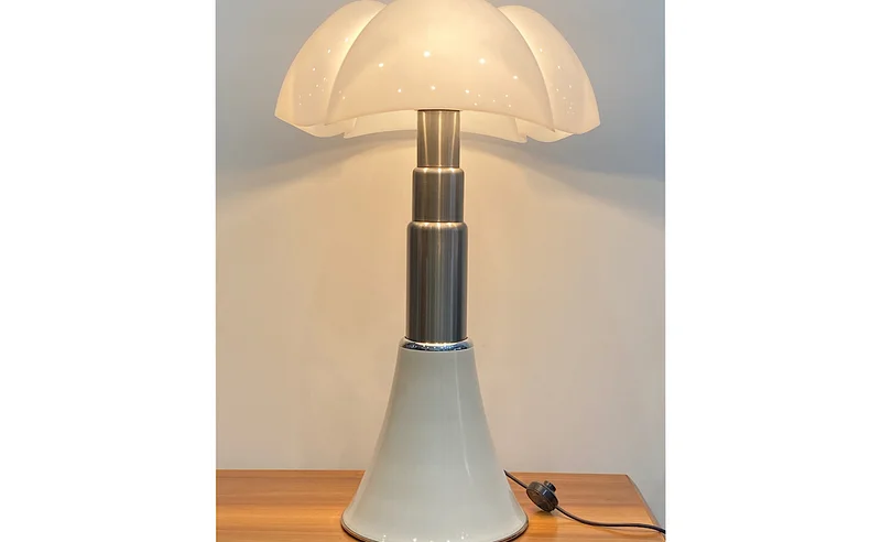Gae Aulenti. Lamp mod.620 Pipistrello Grande 1970s