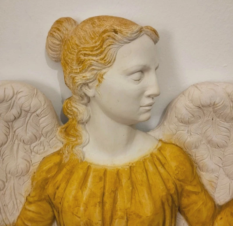 Coppia di angeli anni 60 in vetroresina dal teatro Galli Rimini