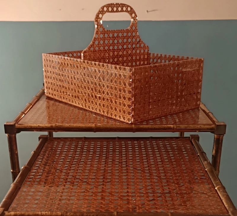 Icona di stile anni '70: il fascino trasparente del "Cannage"