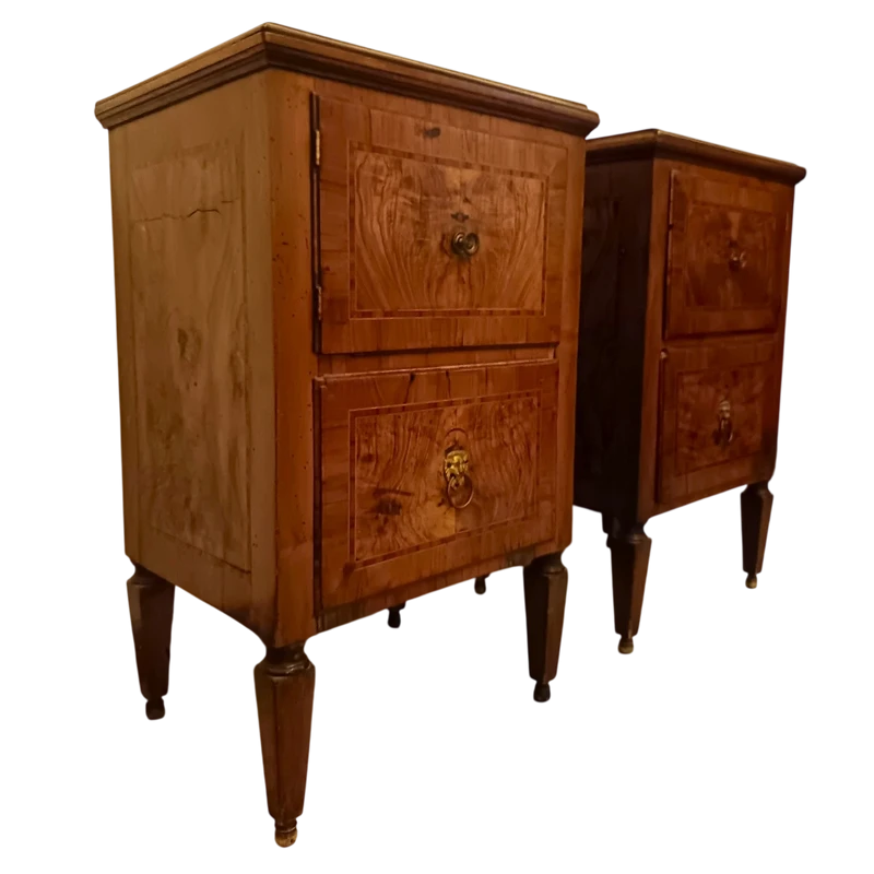 Pair of bedside tables 1790 Bolognese walnut