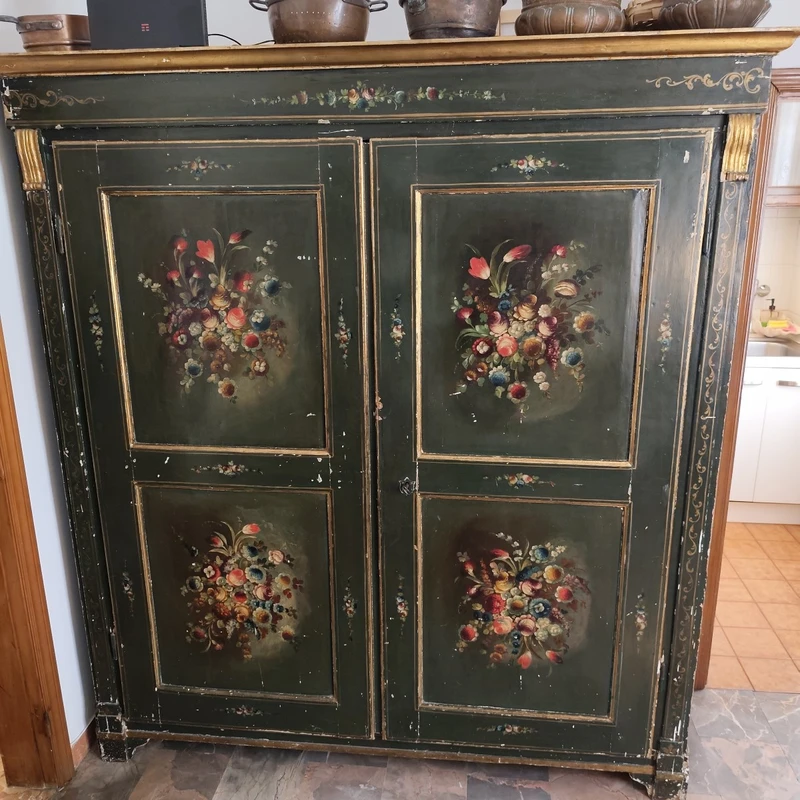 Armadio dipinto 800 Firenze