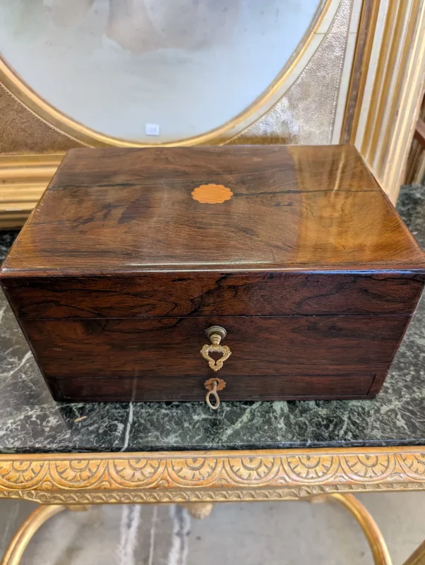 Elegant Lady's Box in Rosewood - 19th Century