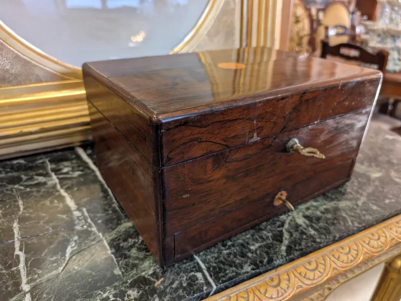 Elegant Lady's Box in Rosewood - 19th Century