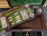 Elegant Lady's Box in Rosewood - 19th Century