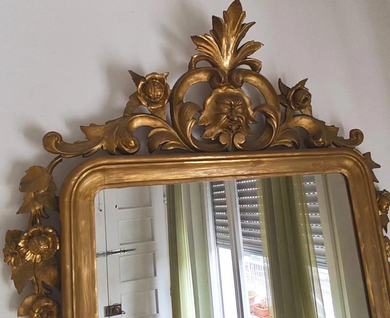 800 wooden mirror gilded Bolognese