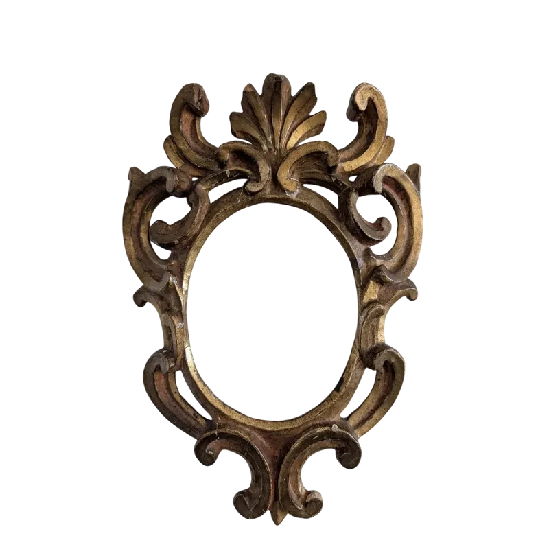 Cadre ovale en bois sculpté et doré - Fin du XVIIe siècle