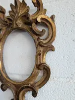 Cadre ovale en bois sculpté et doré - Fin du XVIIe siècle