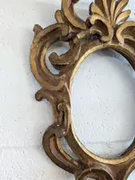 Cadre ovale en bois sculpté et doré - Fin du XVIIe siècle