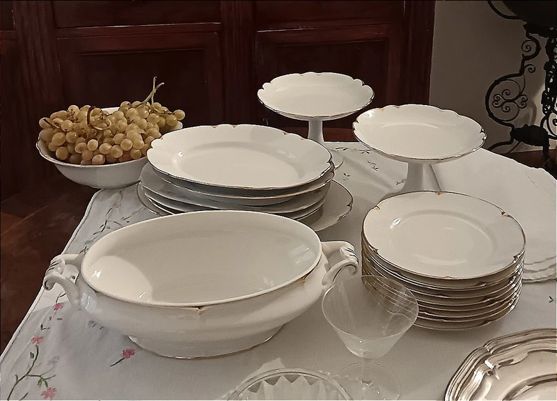 Richard Ginori 1927 porcelain dinner service