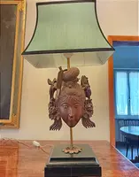 Tre lampade da tavolo con maschere Balinesi in legno XIX secolo