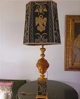 Carved wooden table lamp with marble-painted base - 18th century