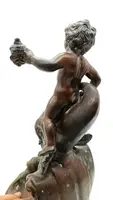 Sculpture ancienne en bronze "enfant dauphin" signée Vincenzo Cinque fin 19ème siècle