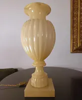 Lampe en albâtre de 1930 - Période historique rationaliste