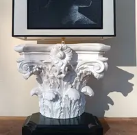 Lampe-capital en plâtre 1920