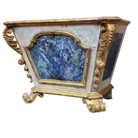 Ciboire Louis XIV en bois peint, imitation marbre et doré