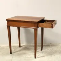 Antico tavolino Luigi XVI in noce 18°secolo