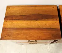 Paire de tables de chevet Louis XVI en noyer marqueté du XVIIIe siècle