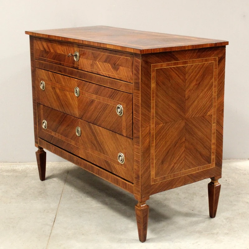 Antico cassettone comò Luigi XVI in noce intarsiato 19°secolo