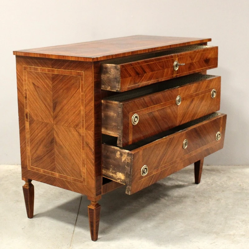 Antico cassettone comò Luigi XVI in noce intarsiato 19°secolo