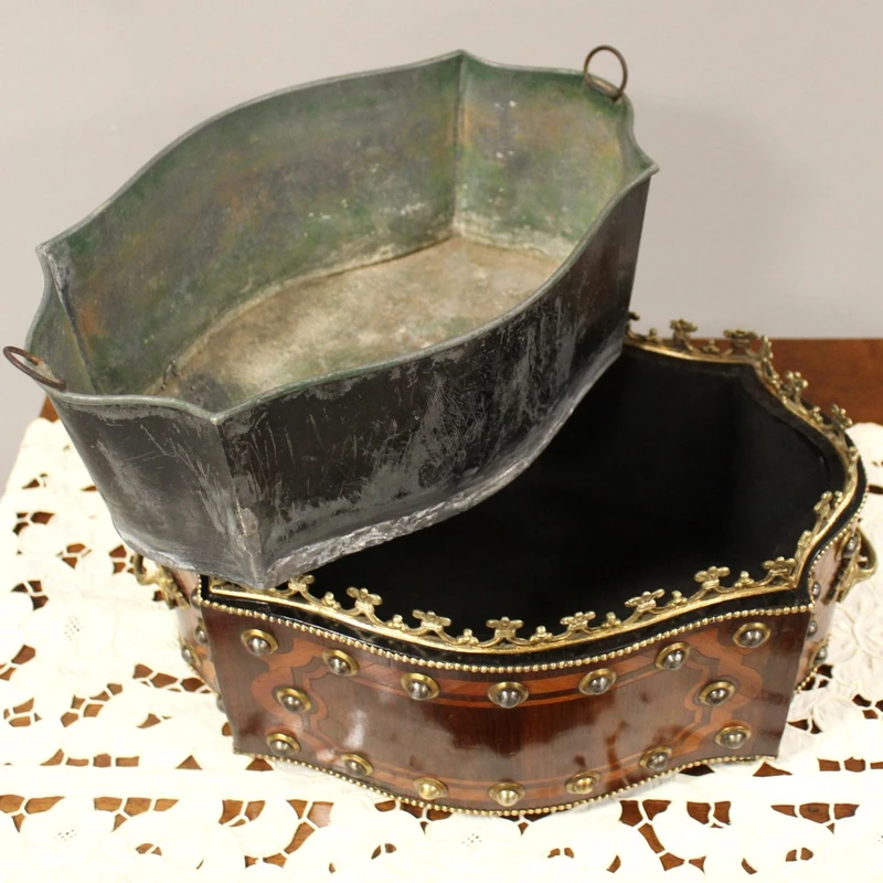 Centre de table jardiniere Napoleon III marqueté 19eme siecle