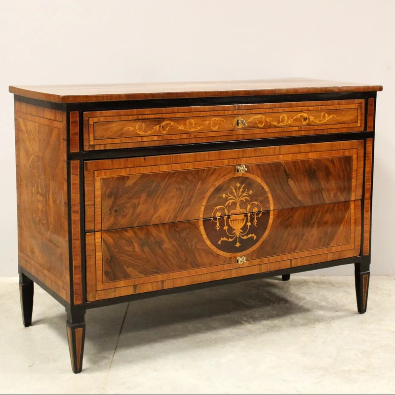 Antico cassettone comò Luigi XVI in noce intarsiato 18°secolo