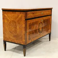 Antico cassettone comò Luigi XVI in noce intarsiato 18°secolo