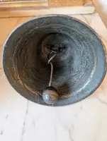 Cloche en bronze avec les armoiries des Médicis
