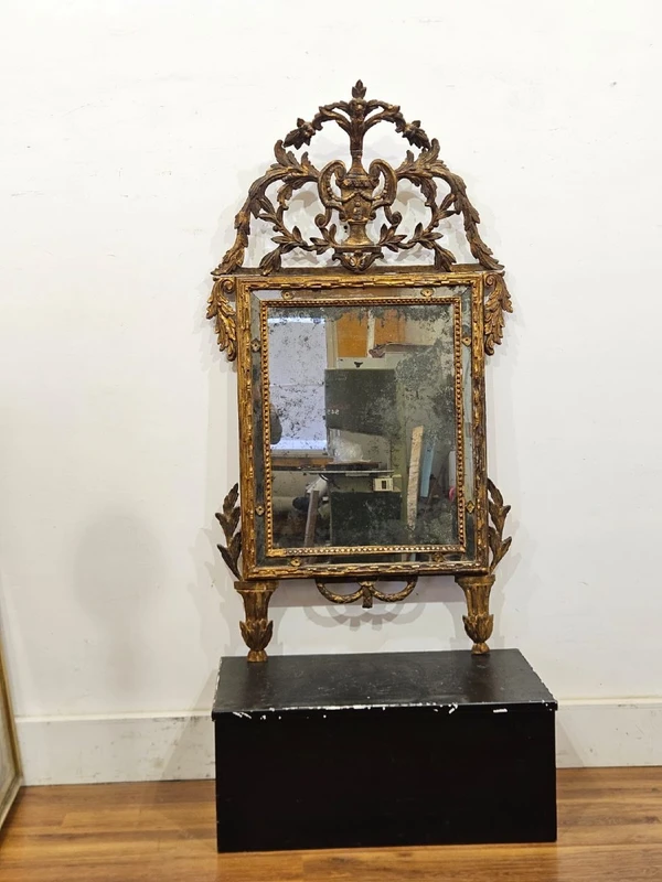 Imposing Louis XVI gilded wood mirror - 18th century