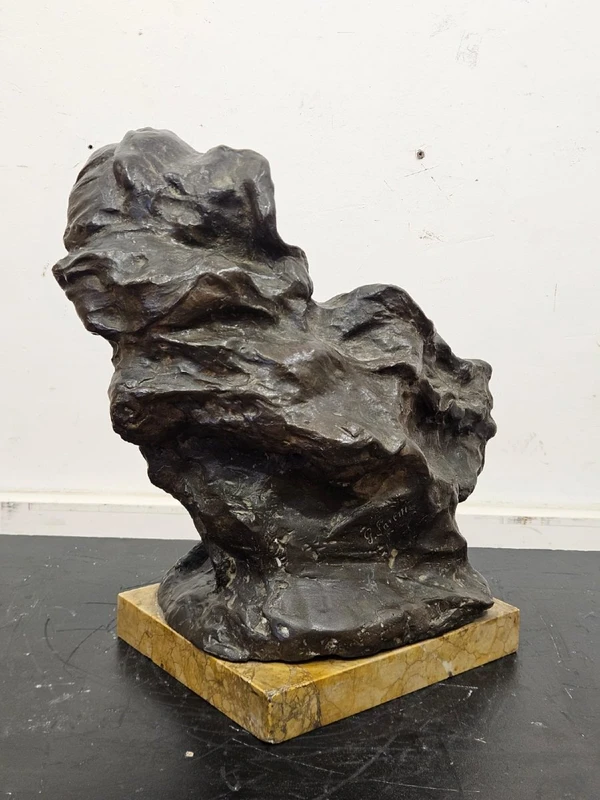 Bronzo firmato G. Parente su base in marmo – fine XIX