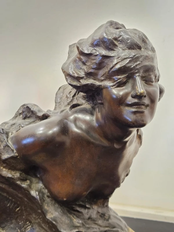 Bronzo firmato G. Parente su base in marmo – fine XIX