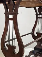 Table basse en bois de hêtre lambrissé et marqueté - 18e siècle