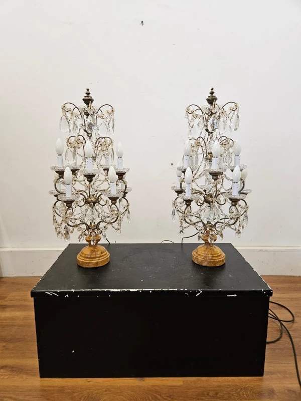 Paire de volants de table en cristal biseauté - début du 20e siècle