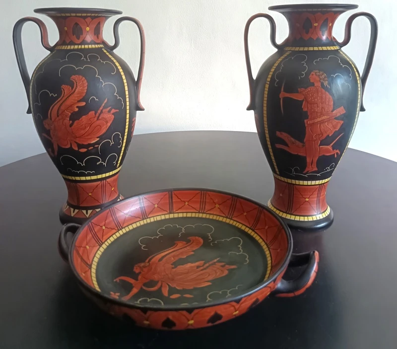 Trittico di vasi Deruta 1930