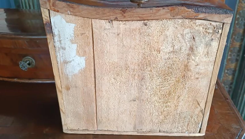 Antique panelled and inlaid chest of drawers 18th century northern italy