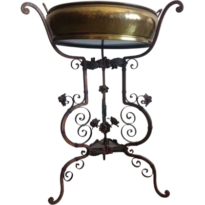 Vaso in ottone sbalzato 1910 Firenze