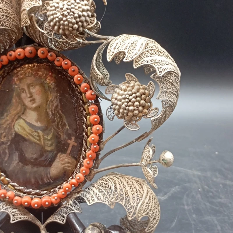 SILVER FILIGREE BEDSIDE TABLE WITH SMALL PAINTING DEPICTING SAINT ROSALIE