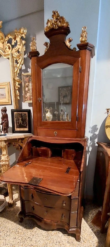 Small walnut trumoe 18th century L.72 CM