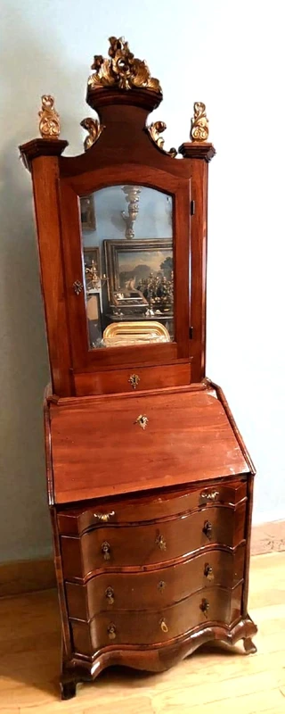 Small walnut trumoe 18th century L.72 CM