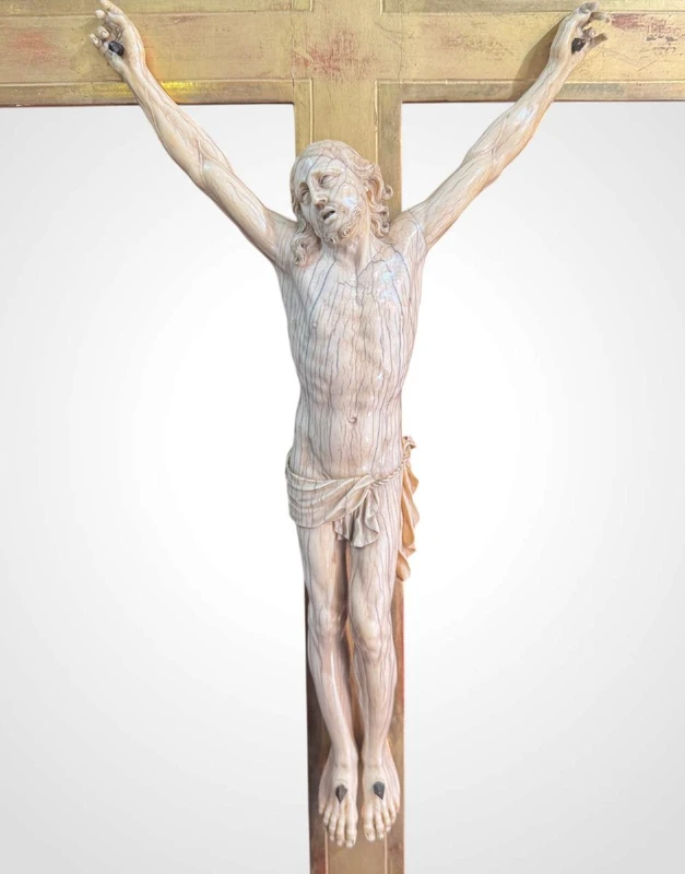 Crucifix with Christ in Ivory within gilded frame - 18th century