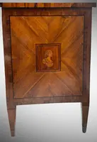COMMODE NÉOCLASSIQUE MARQUETÉE LUIGI XVI