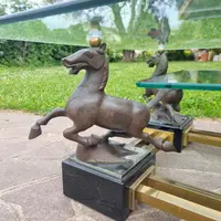 Tavolo con cavalli in bronzo Maison Charles 1970