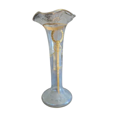 Glass vase decorated with gold motifs