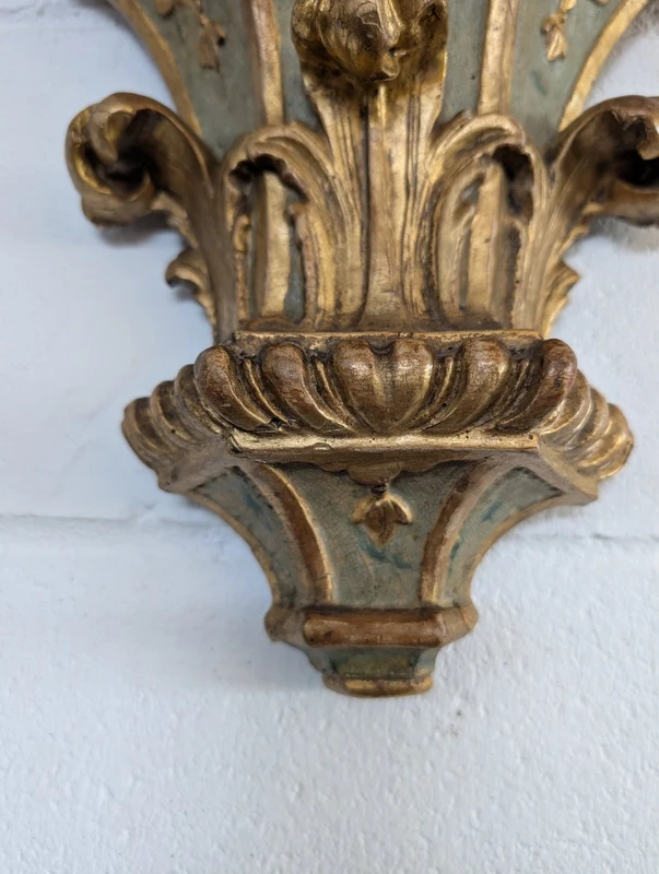 Pair Genovese Louis XVI Lacquered and Gilded Mensole XVIII Century