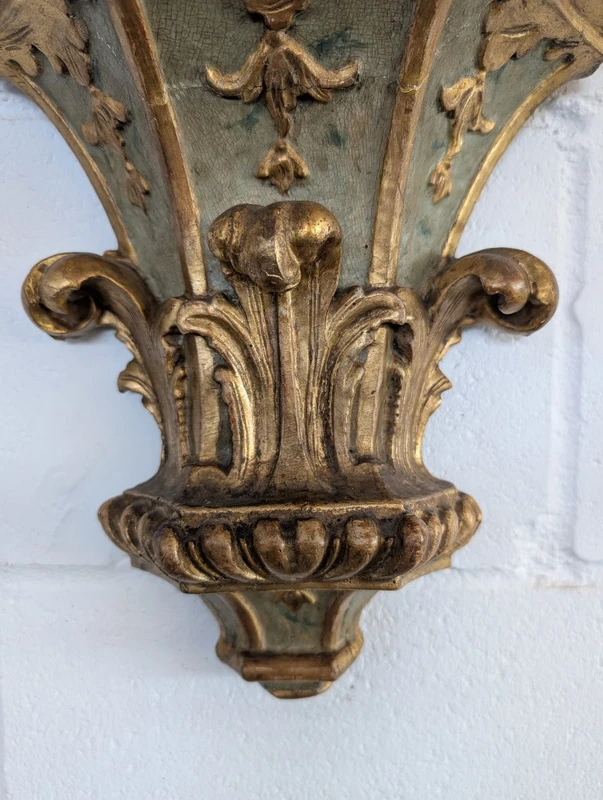 Pair Genovese Louis XVI Lacquered and Gilded Mensole XVIII Century