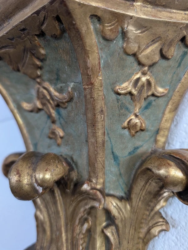 Pair Genovese Louis XVI Lacquered and Gilded Mensole XVIII Century