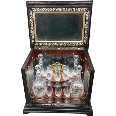 CAVE' A LIQUEUR DEL XIX SECOLO IN LEGNO EBANIZZATO E CRISTALLO