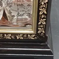 19TH CENTURY EBONIZED WOOD AND CRYSTAL LIQUEUR CAVE' A LIQUEUR